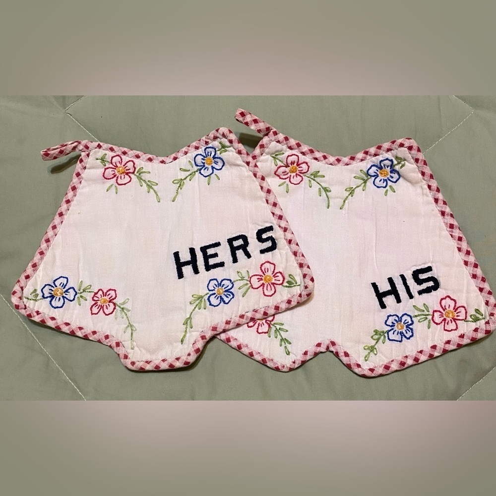 Vintage His & Hers Embroidered Pot Holders – Floral Gingham Trim – Set of 2